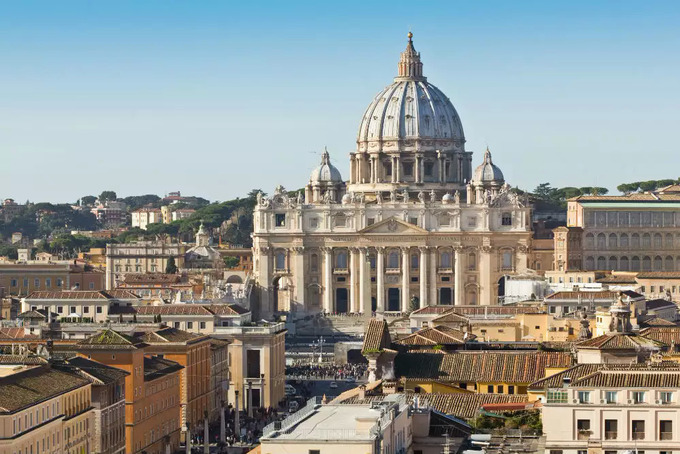 Vatican nằm gọn trong lòng Italy với đường biên giới dài 3,2 km và diện tích chỉ bằng 1/8 Công viên Trung tâm ở New York, Mỹ